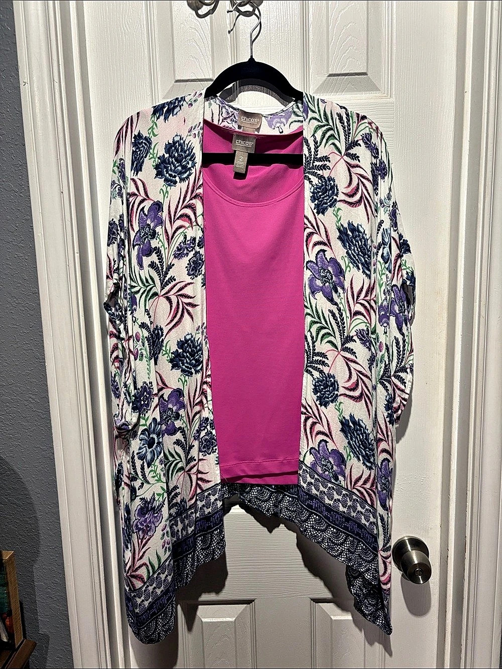 Chico's Floral Print Open Front Top in Pink, Purple 18& White